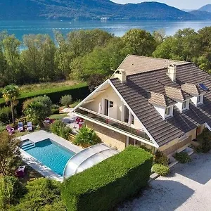 au-petit-nice.hotels-rhonealpes.com/